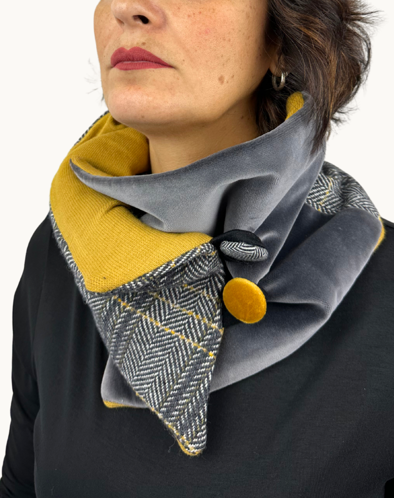 Scaldacollo | Grigio e senape