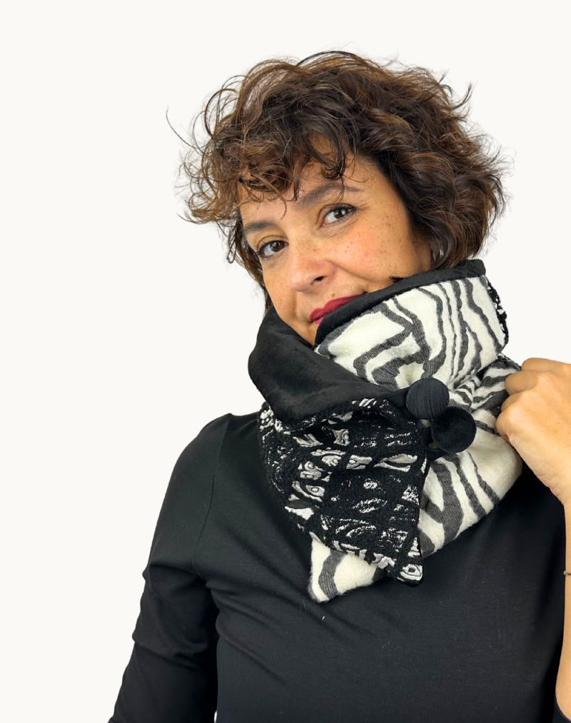 Scaldacollo | Jacquard bianco nero e zebrato